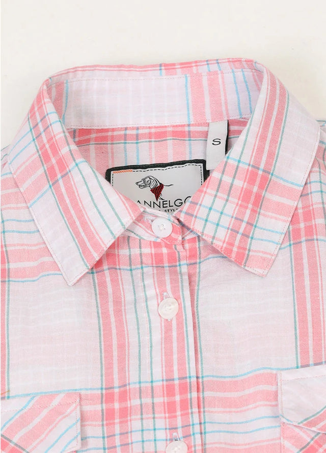 Zoomed-in view of the collar on a womens light pink flannel shirt