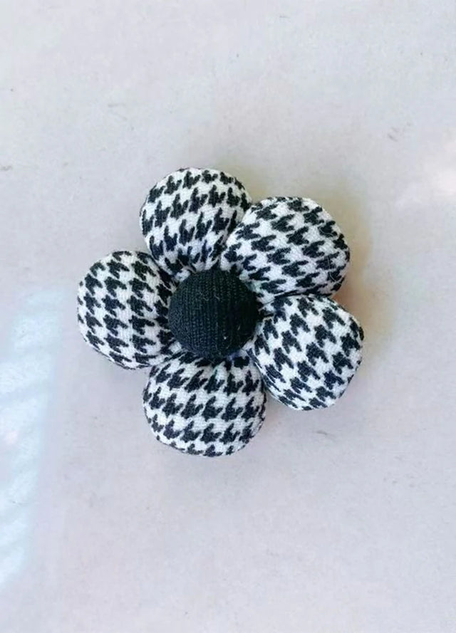 Flower Houndstooth Brooch Pin