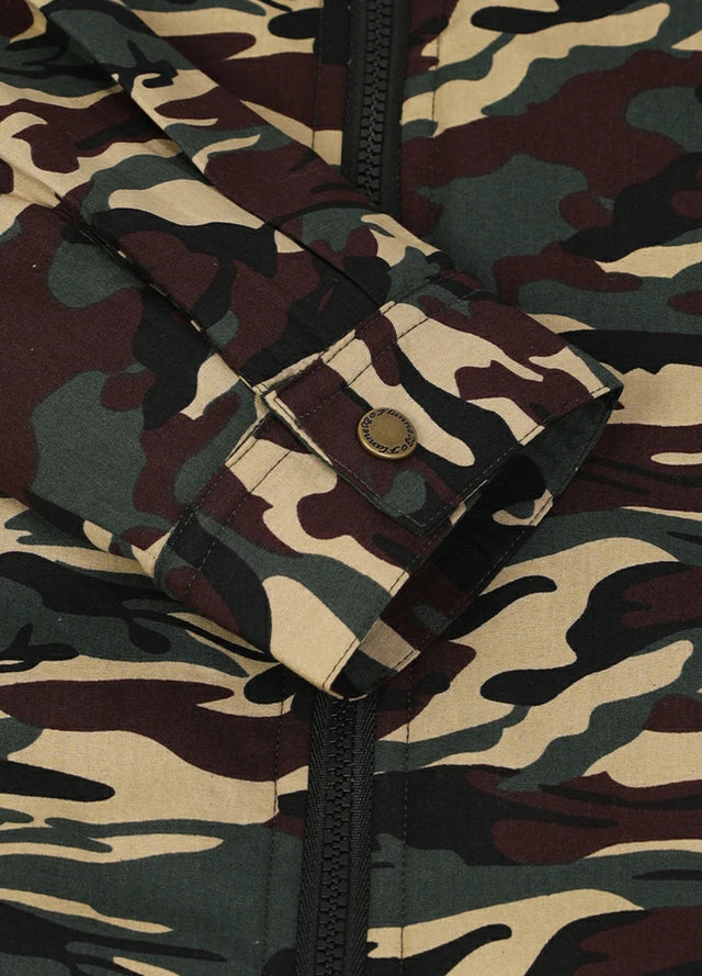 Close-up of the cuff of mens camouflage zipper flannel hooded shacket