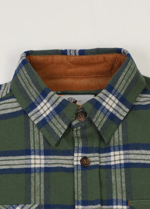 Close-up of the lapel of hunter green men's timberline flannel shirt
