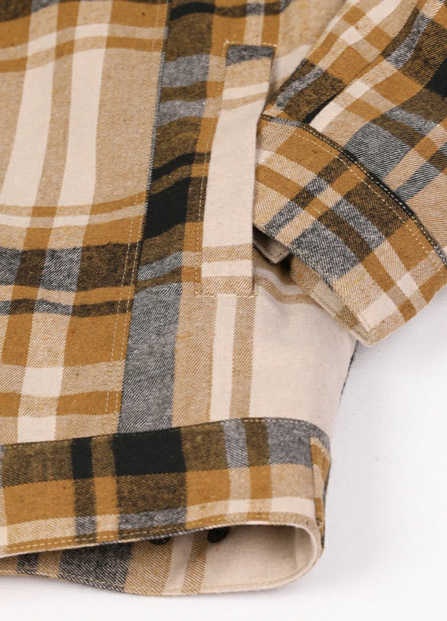 Detailed view of the hand pocket of the beige latte men's outdoor fleece lined shirt jacket