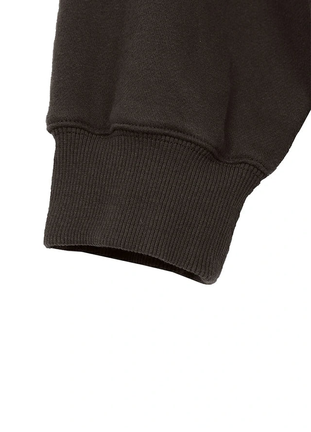 Close-up of a dark brown ribbed knit cuff on a sweatshirt-XR3426ZS-S,XR3426ZS-M,XR3426ZS-L,XR3426ZS-XL,XR3426ZS-XXL
