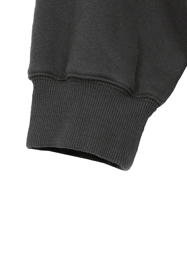 Close up of the cuff of a men's gray wildlife sweatshirt-XR3426HuiS-S,XR3426HuiS-M,XR3426HuiS-L,XR3426HuiS-XL,XR3426HuiS-XXL