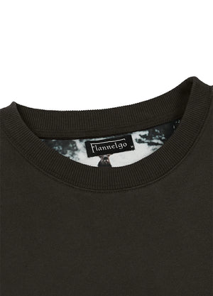 Close-up of a men's dark olive green crewneck sweatshirt-XR3426ZS-S,XR3426ZS-M,XR3426ZS-L,XR3426ZS-XL,XR3426ZS-XXL