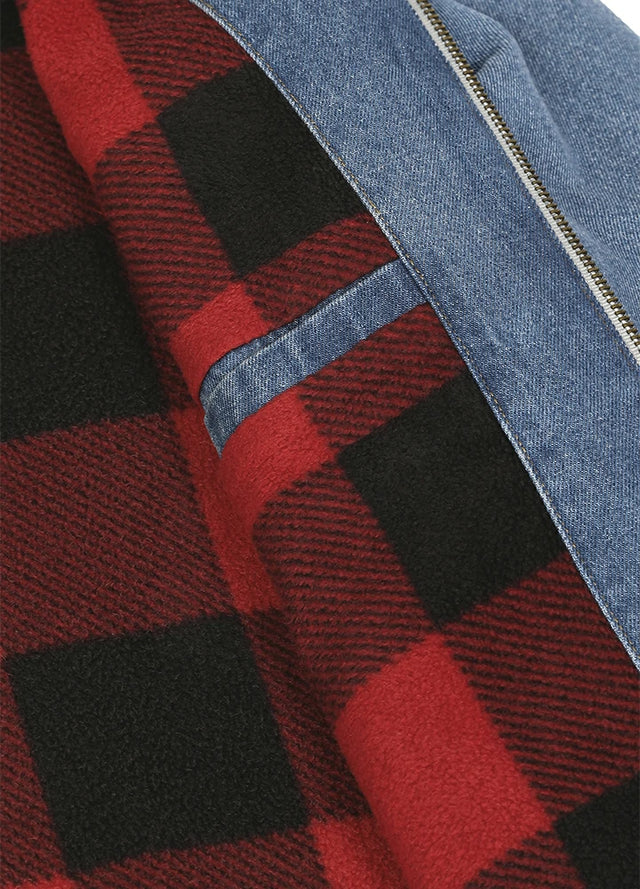Close up of the innerpocket of a blue denim jacket with a dark brown corduroy collar-XR8539LS-S,XR8539LS-M,XR8539LS-L,XR8539LS-XL,XR8539LS-XXL