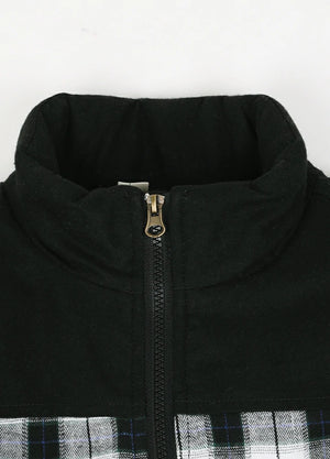 Close-up of the warm collar detail on kid's white thermal flannel jacket