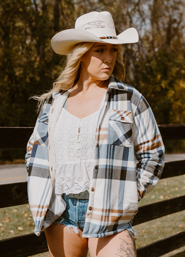 Damen-Hemdjacke mit Sherpa-Futter und karierter Knopfleiste