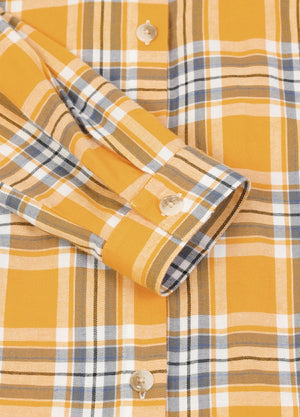 Close-up of the cuff on yellow plaid women's soft flannel shirt roll up sleeve-XR1112HG-S,XR1112HG-M,XR1112HG-L,XR1112HG-XL,XR1112HG-XXL