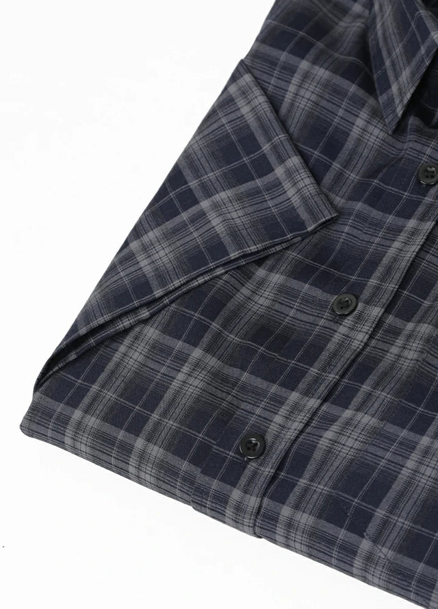 Men's Lightweight Plaid Short Sleeve Shirt