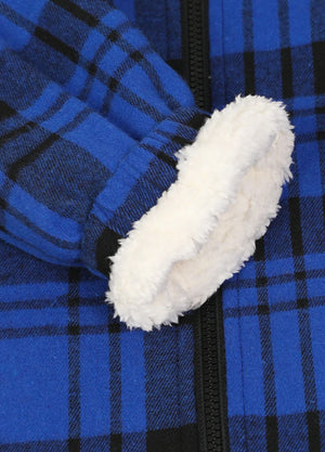 Close-up view of the elastic cuff with lambswool  on the kid's full zip-up jacket in Blue Black