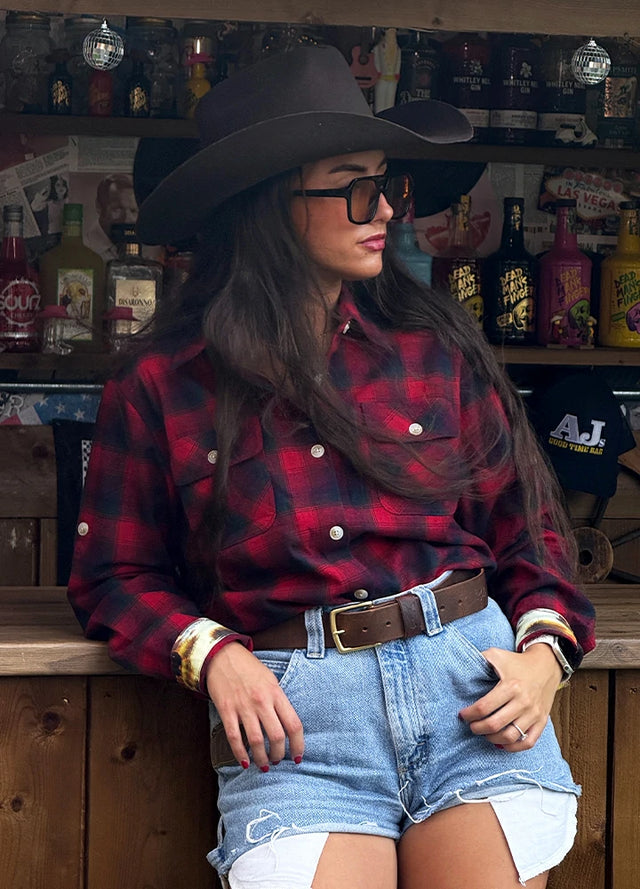 Women's Wildlife Adventure Flannel Plaid Shirt