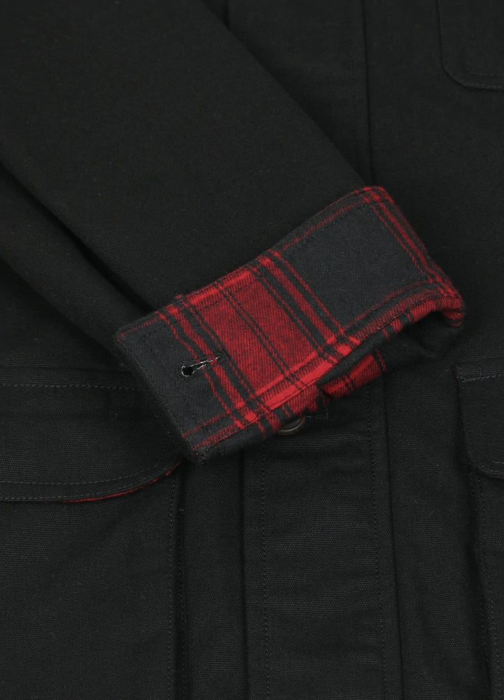Close-up of the cuff of the black men's cozy heritage vintage field jacket-XR807BK-M,XR807BK-L,XR807BK-XL,XR807BK-XXL