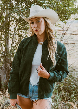 Front view of women in a flannel-lined dark green corduroy jacket-XR811MS-S,XR811MS-M,XR811MS-L,XR811MS-XL